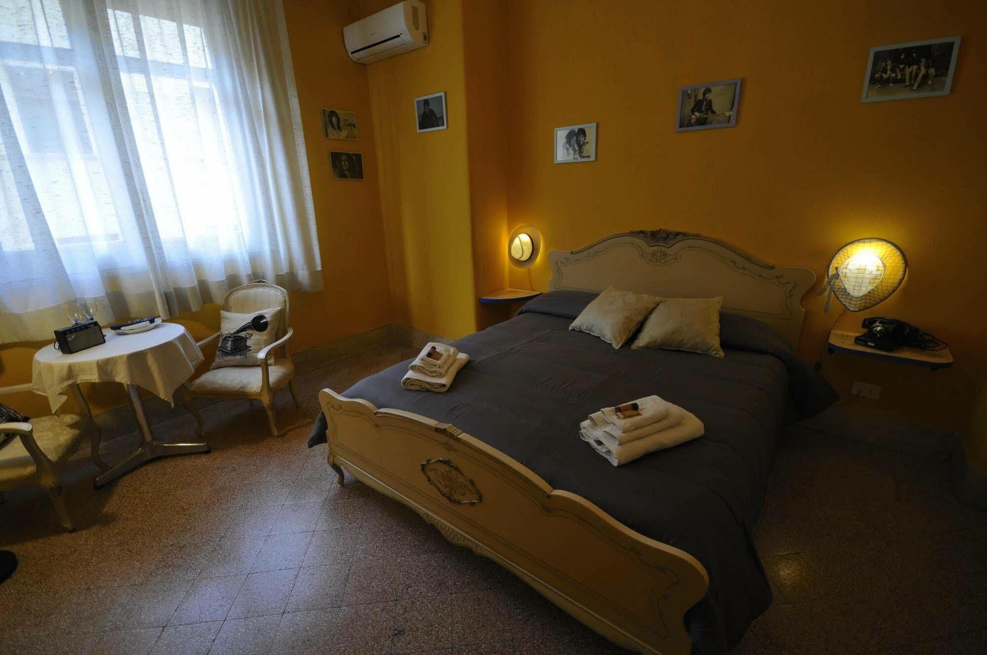 B&B Radioretro Palermo Luaran gambar